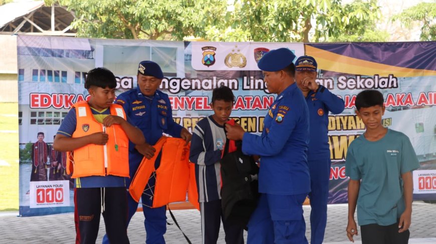 Satpolairud Polres Lamongan Tingkatkan Keterampilan Santri di Bidang Keselamatan Air